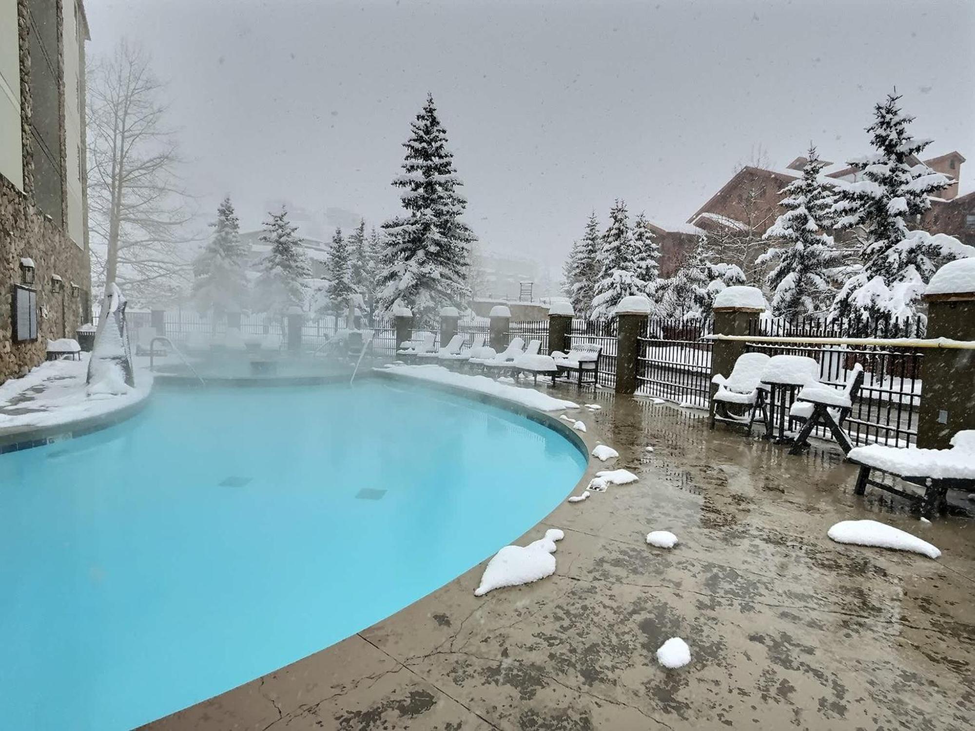 Studio 211 - Perfect Location With Pool And Hot Tub Crested Butte Esterno foto